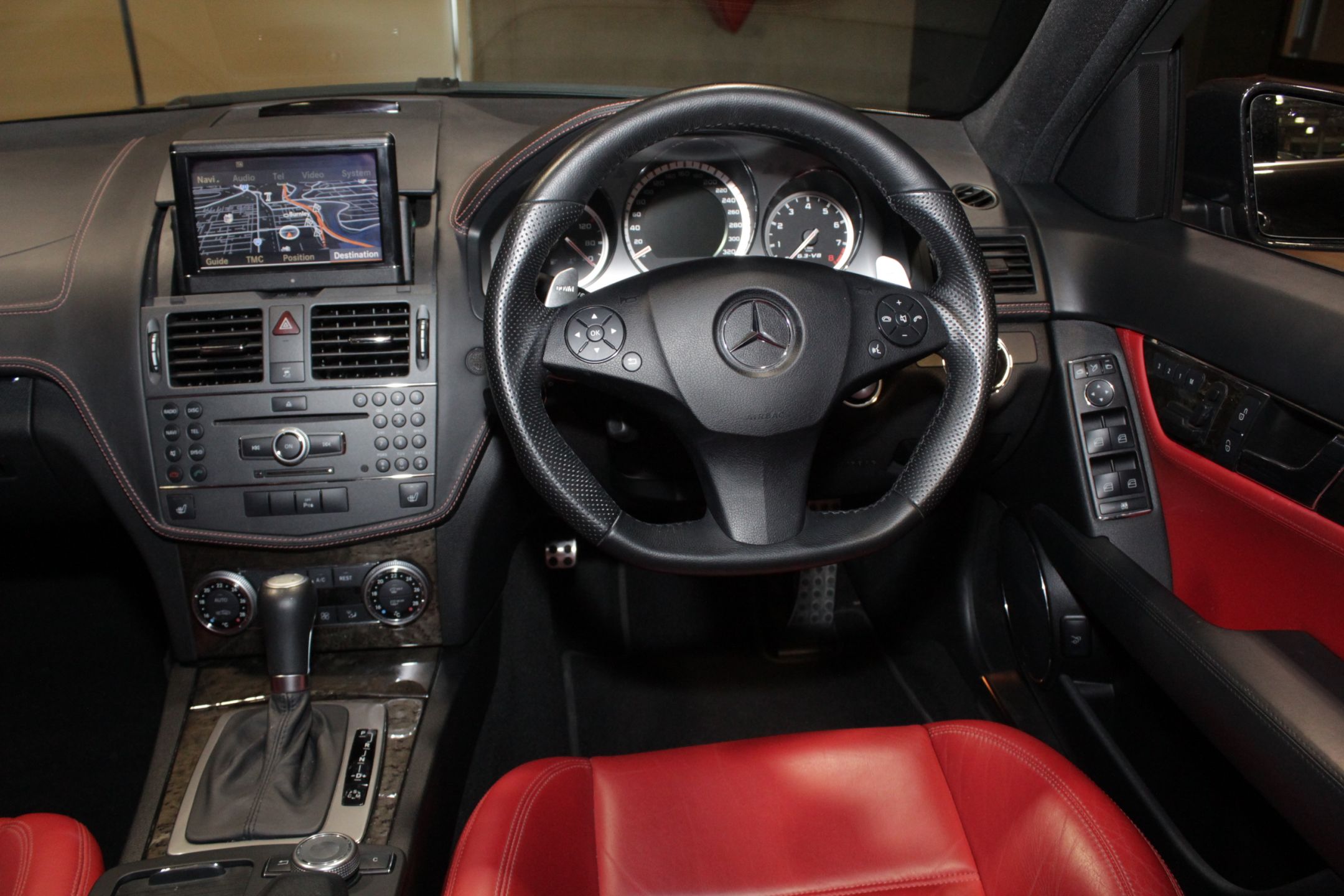 10 Mercedes Benz C63 W4 Amg Edition 63 Sedan 4dr Spts Auto 7sp 6 3i My11