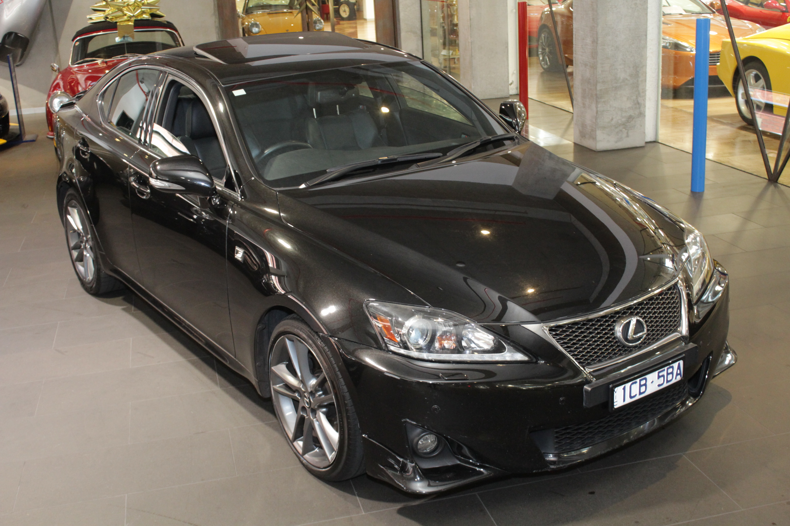 Lexus is250 2011