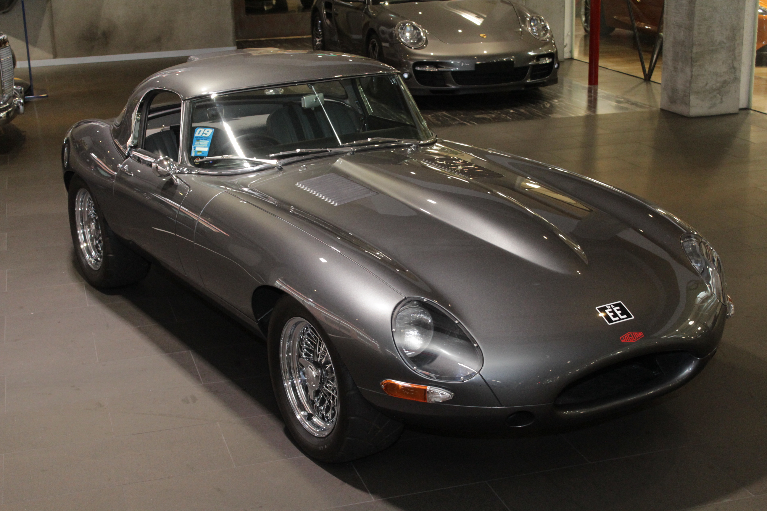 Jaguar e Type Growler