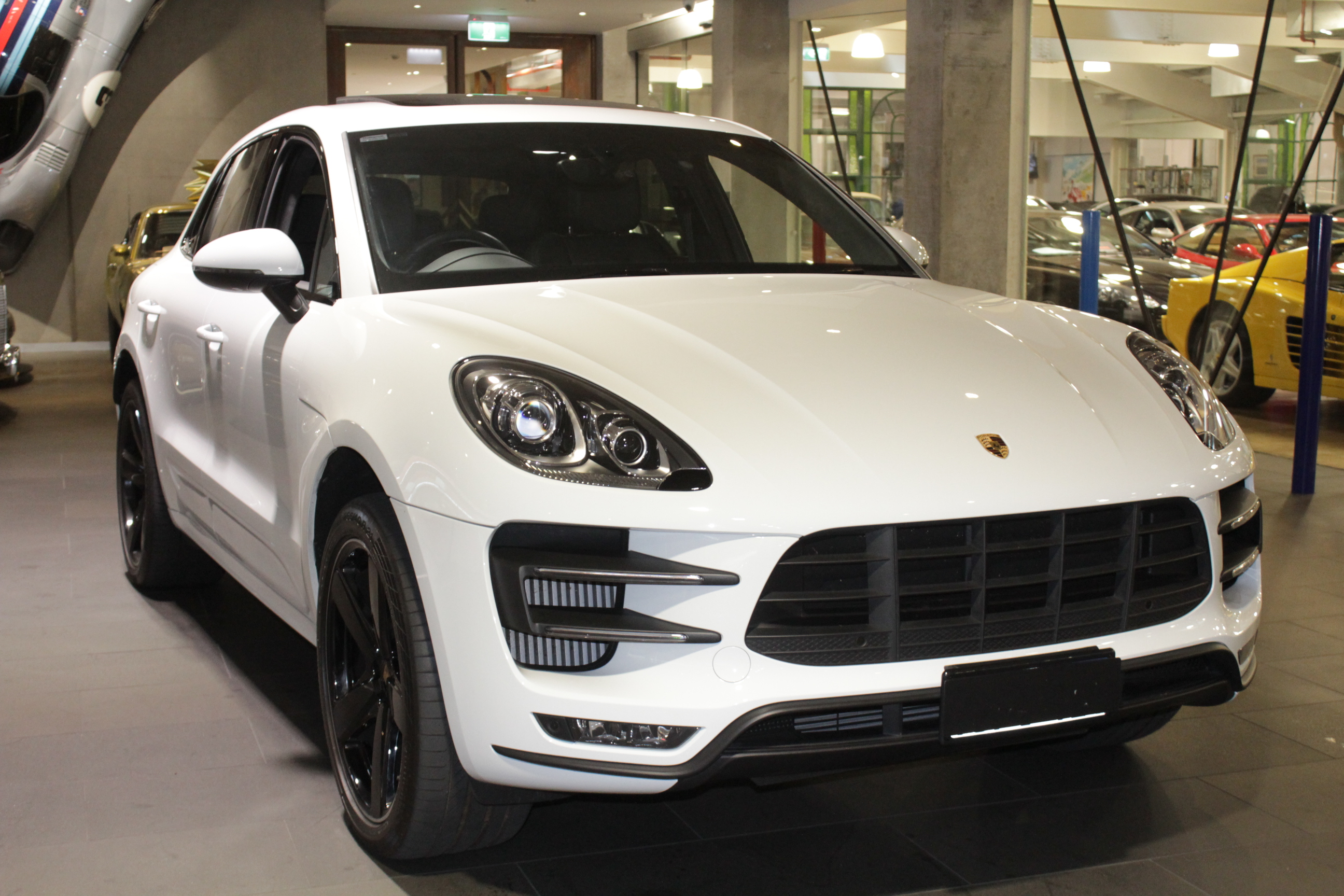 2015 Porsche Macan 95B Turbo Wagon 5dr PDK 7sp AWD 3.6TT [MY16]