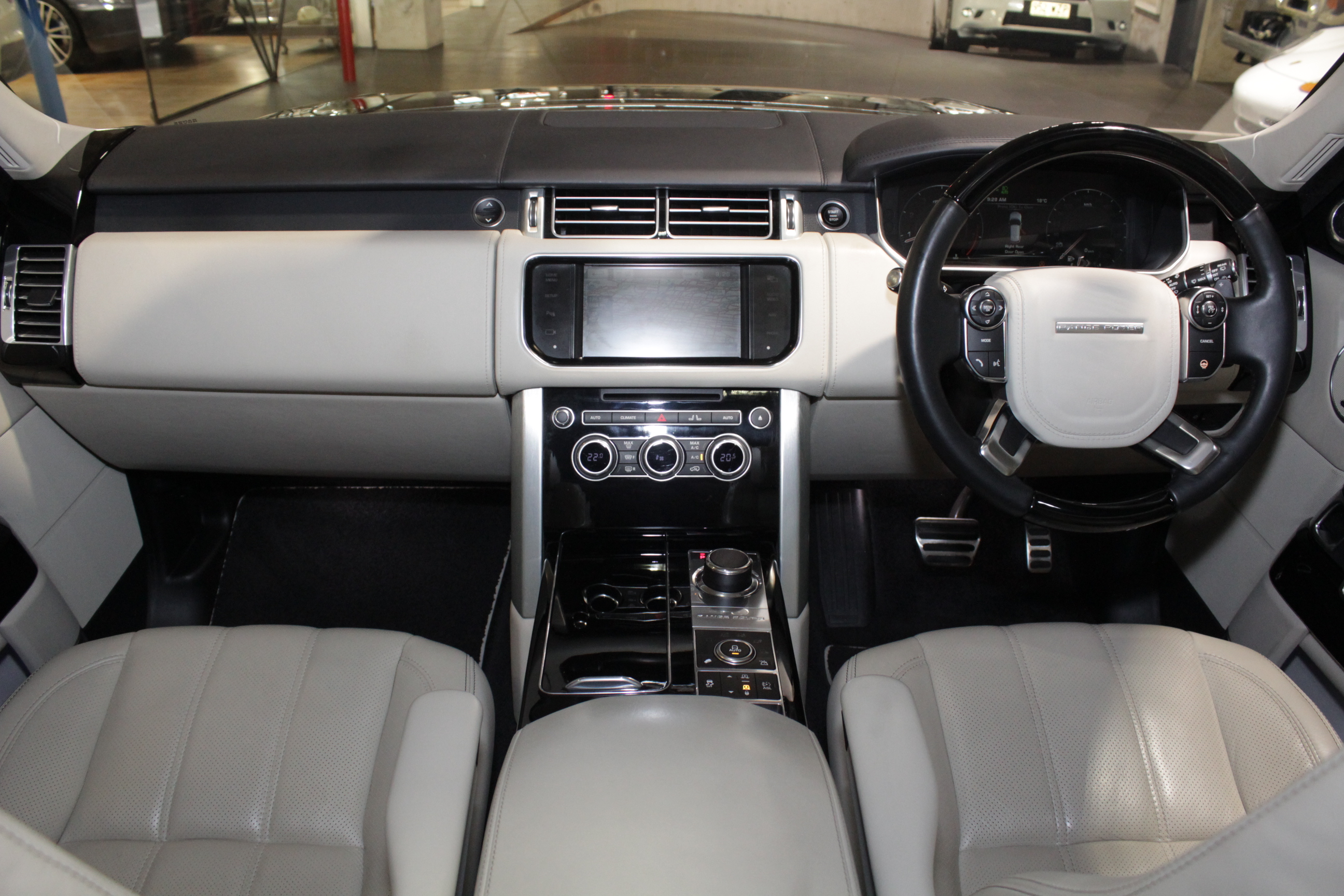 2014 Land Rover Range Rover L405 V8SC Autobiography Wagon 5dr Spts Auto ...