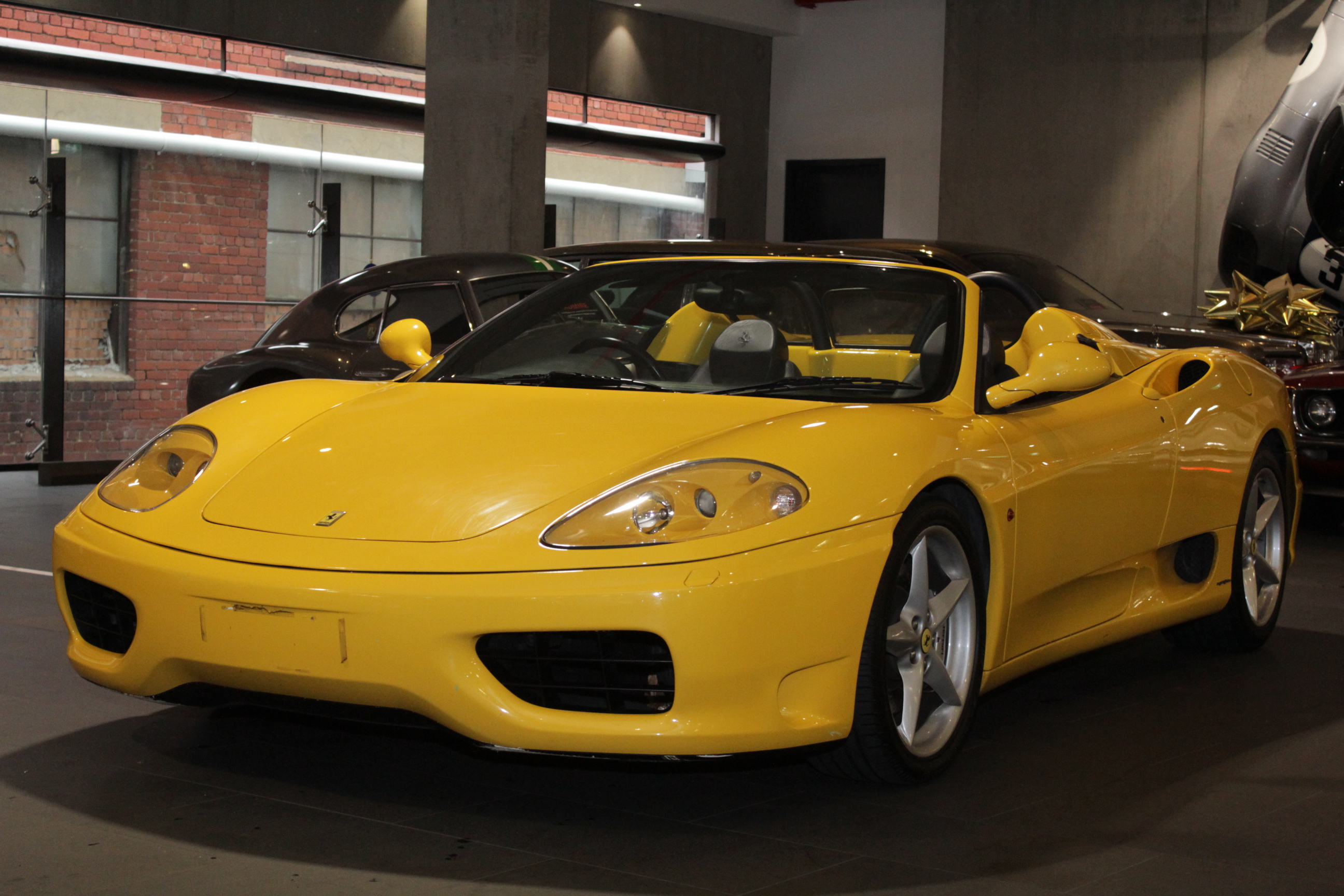 2001 Ferrari 360 Spider Convertible 2dr Man 6sp 3.6i