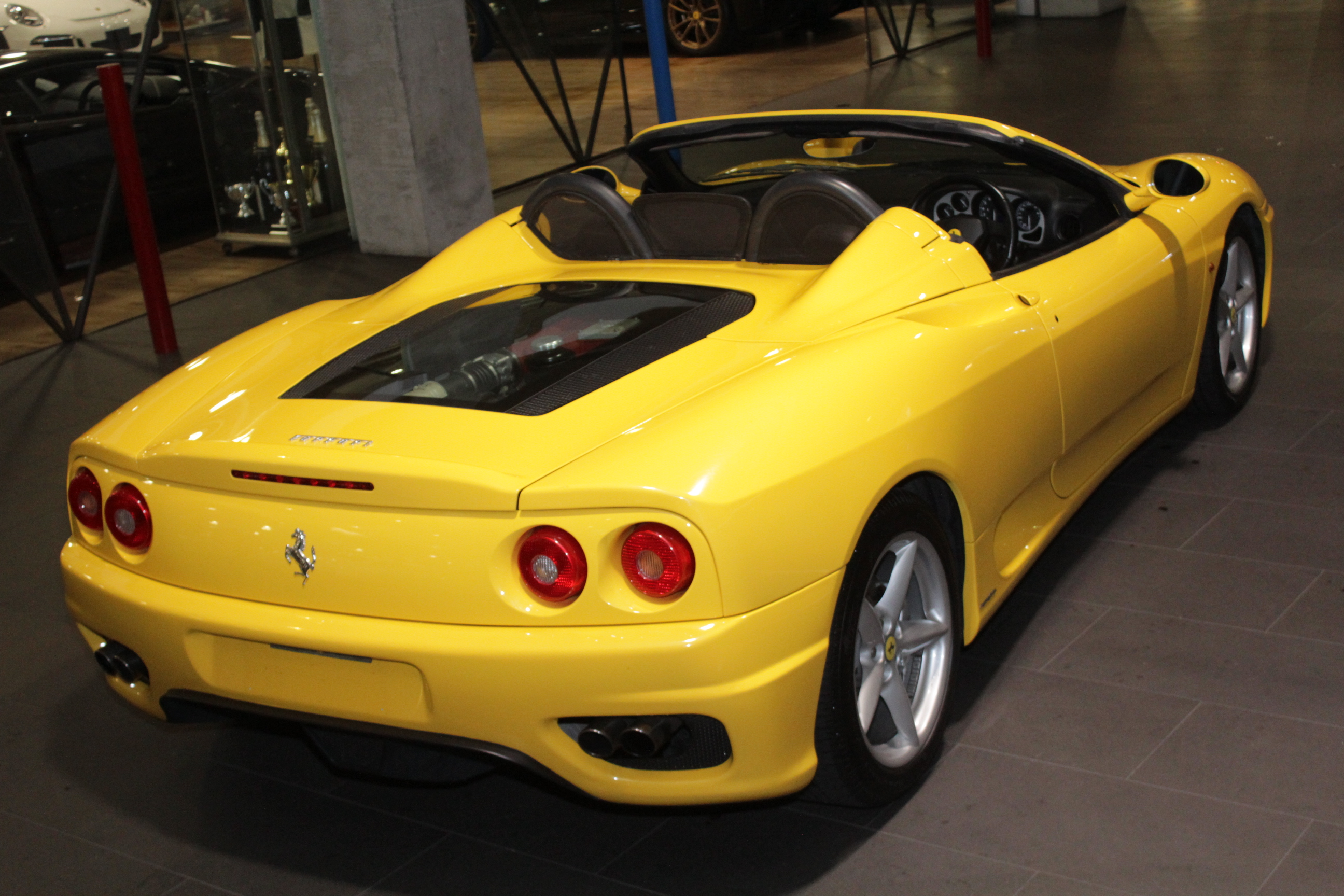 2001 Ferrari 360 Spider Convertible 2dr Man 6sp 3.6i