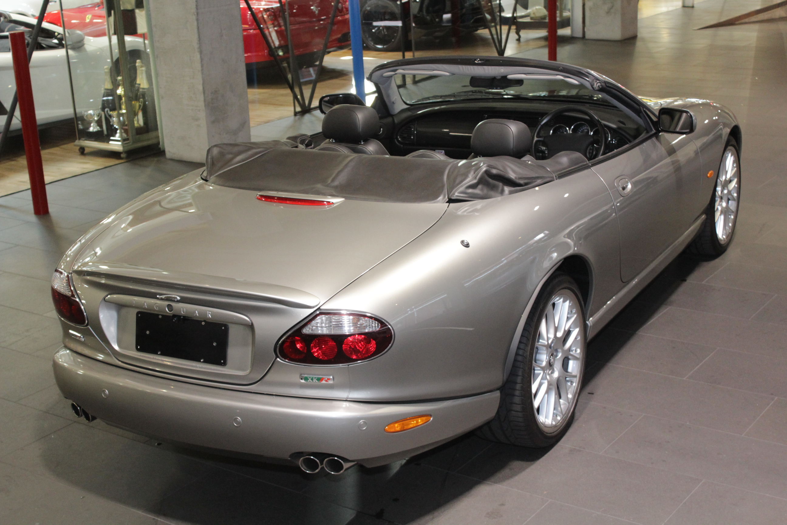 Jaguar xkr 2005