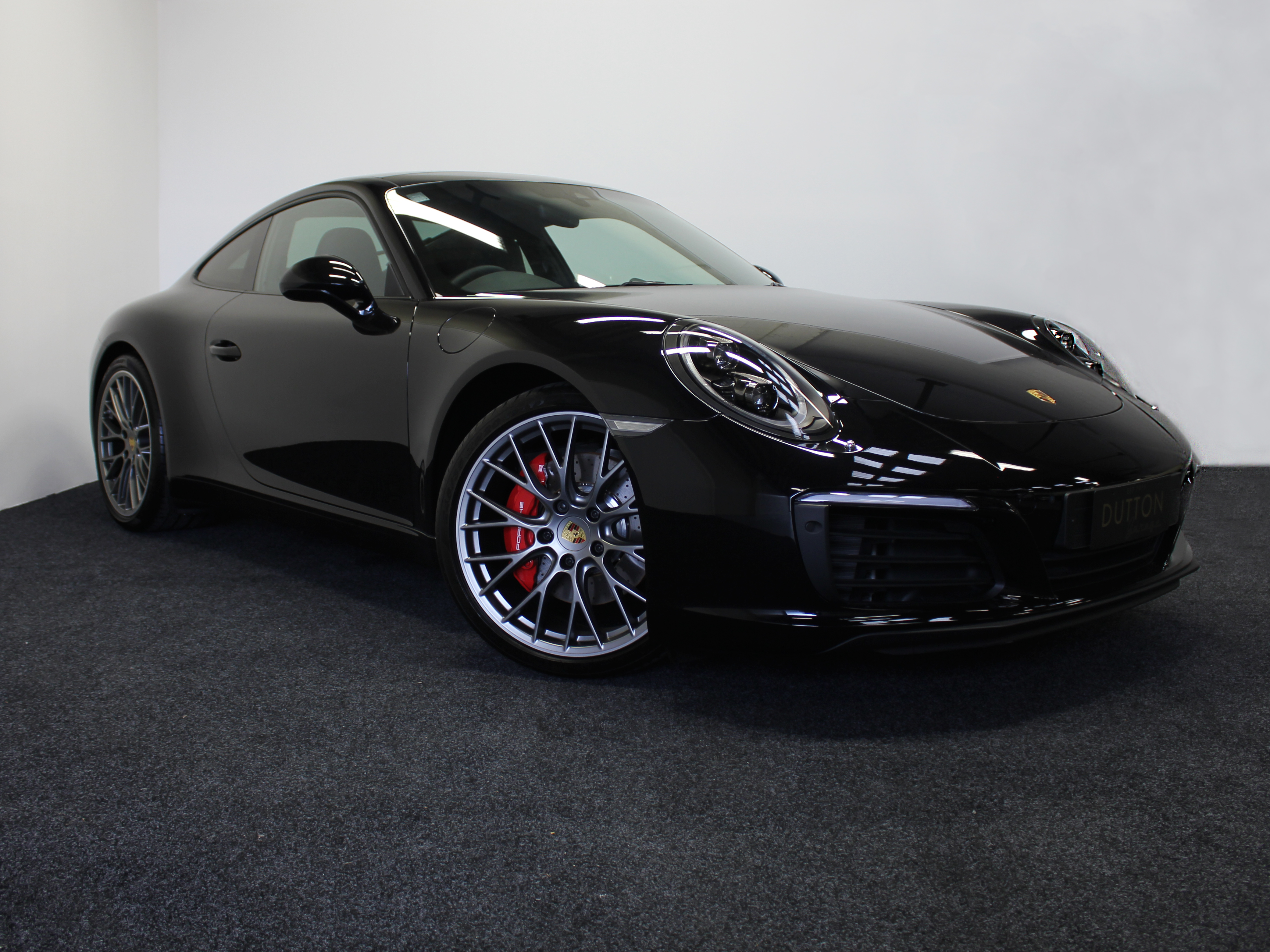 2017 Porsche 911 Carrera S (Car located in NZ)