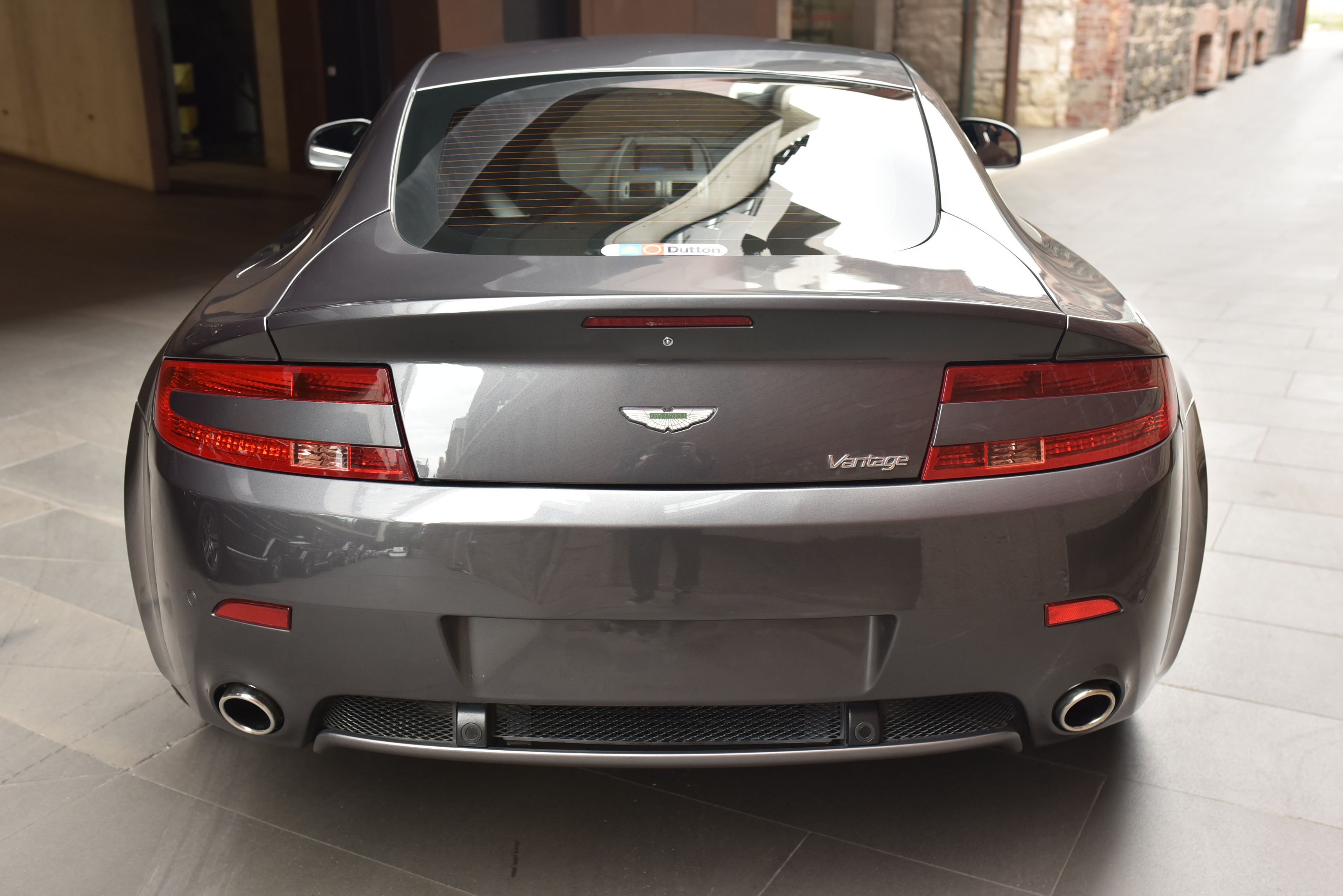 2010 Aston Martin V8 Vantage Coupe 2dr Man 6sp 4.7i [MY11]