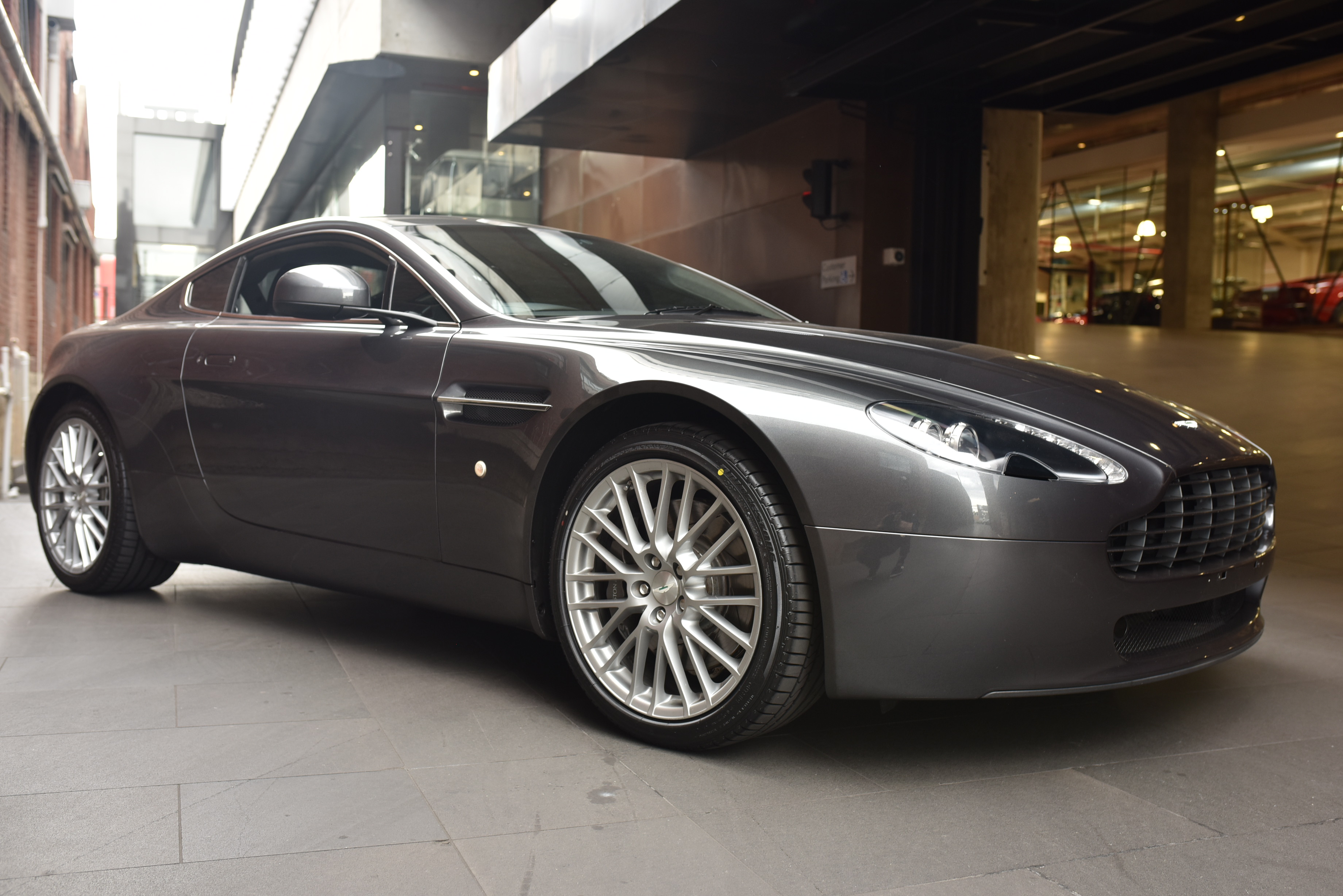 2010 Aston Martin V8 Vantage Coupe 2dr Man 6sp 4.7i [MY11]