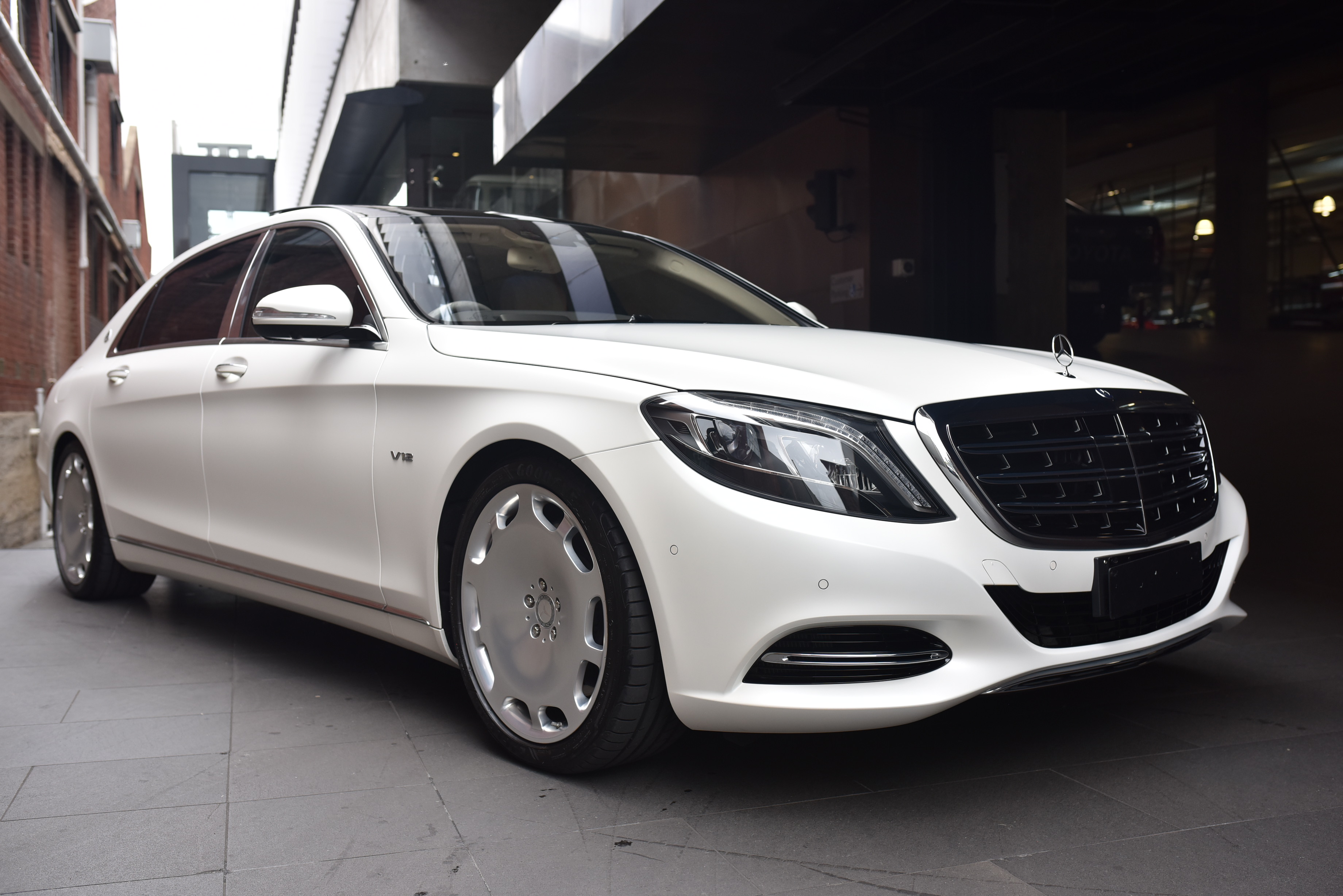 Mercedes benz maybach x222