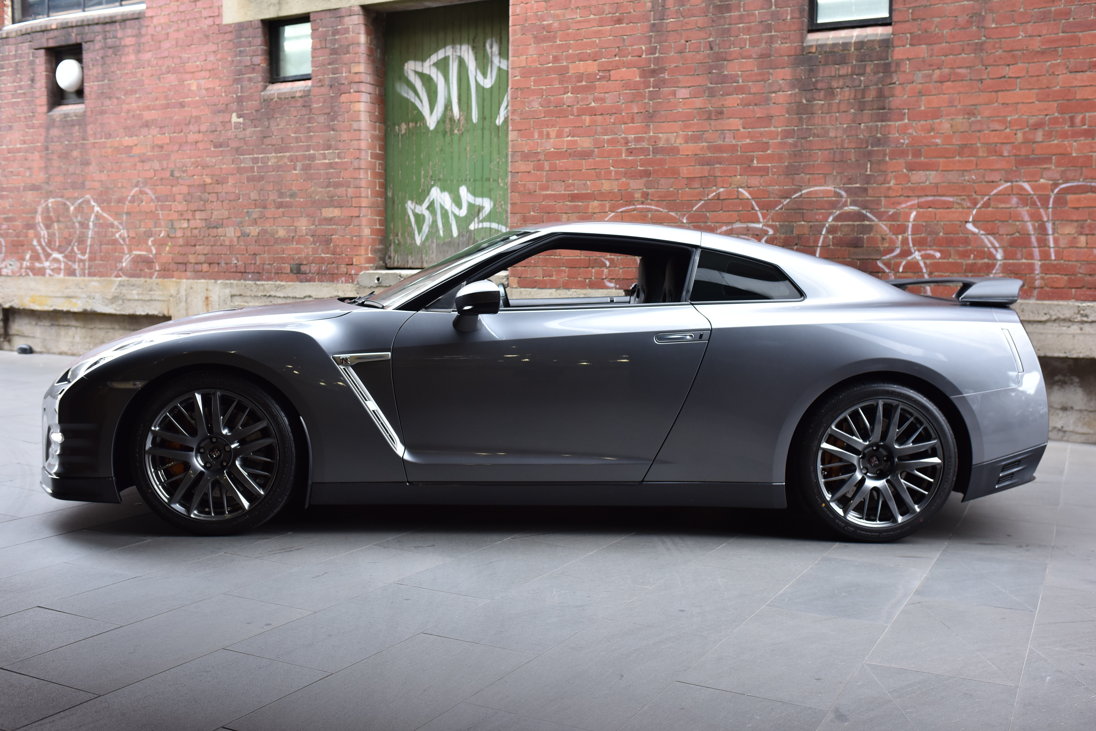 Nissan gtr r35 premium