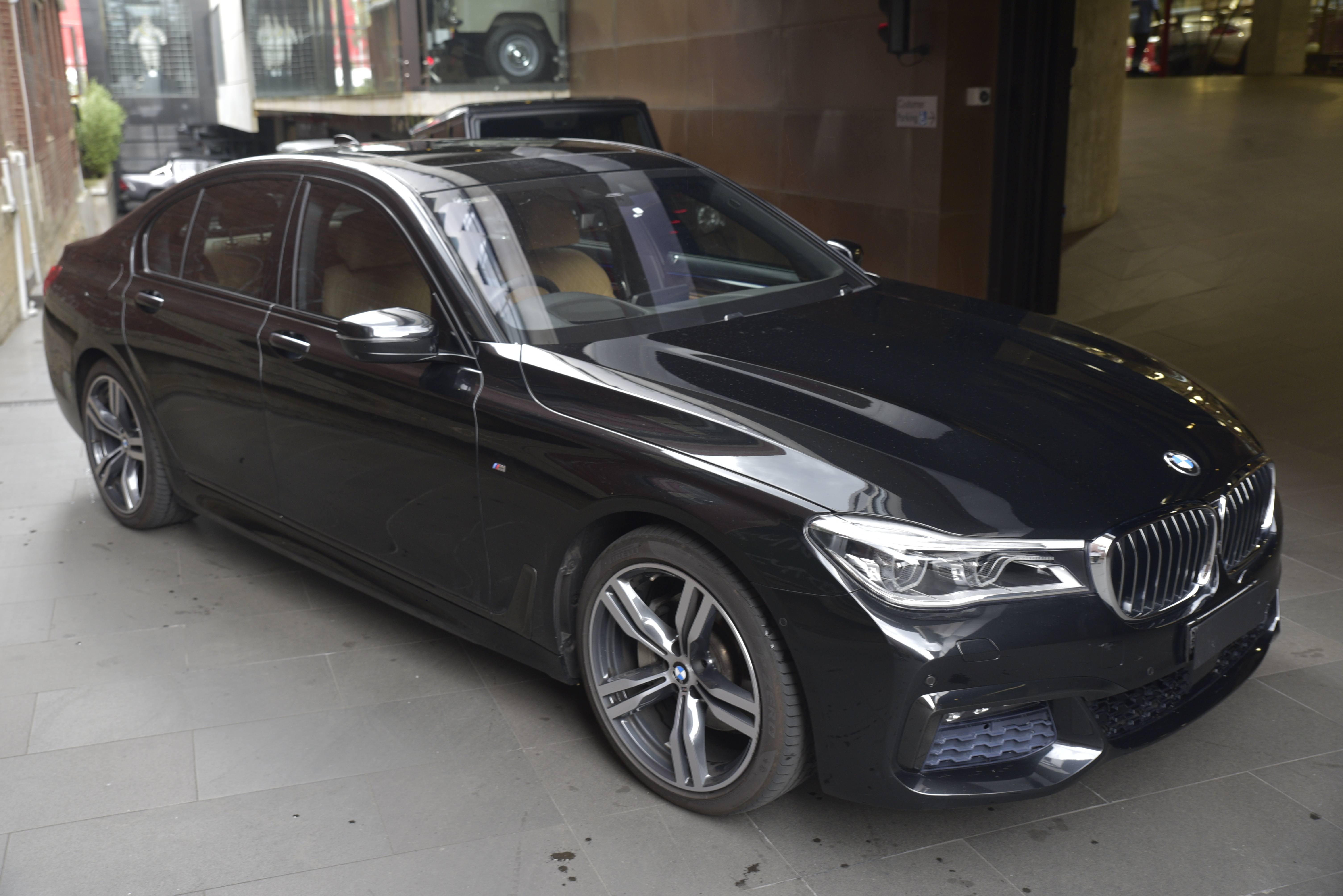 Длина bmw 730d