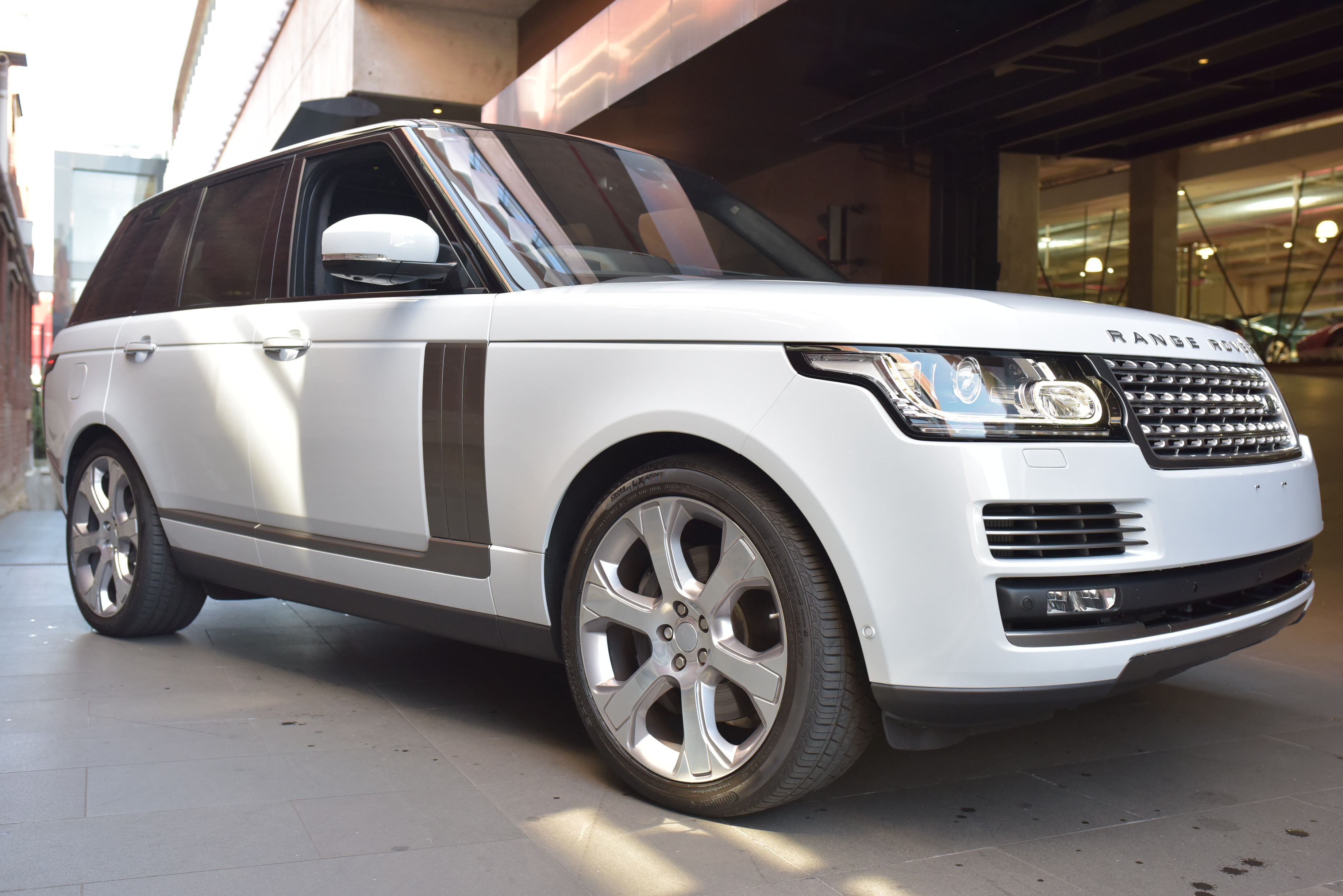 Range rover l405 рестайлинг