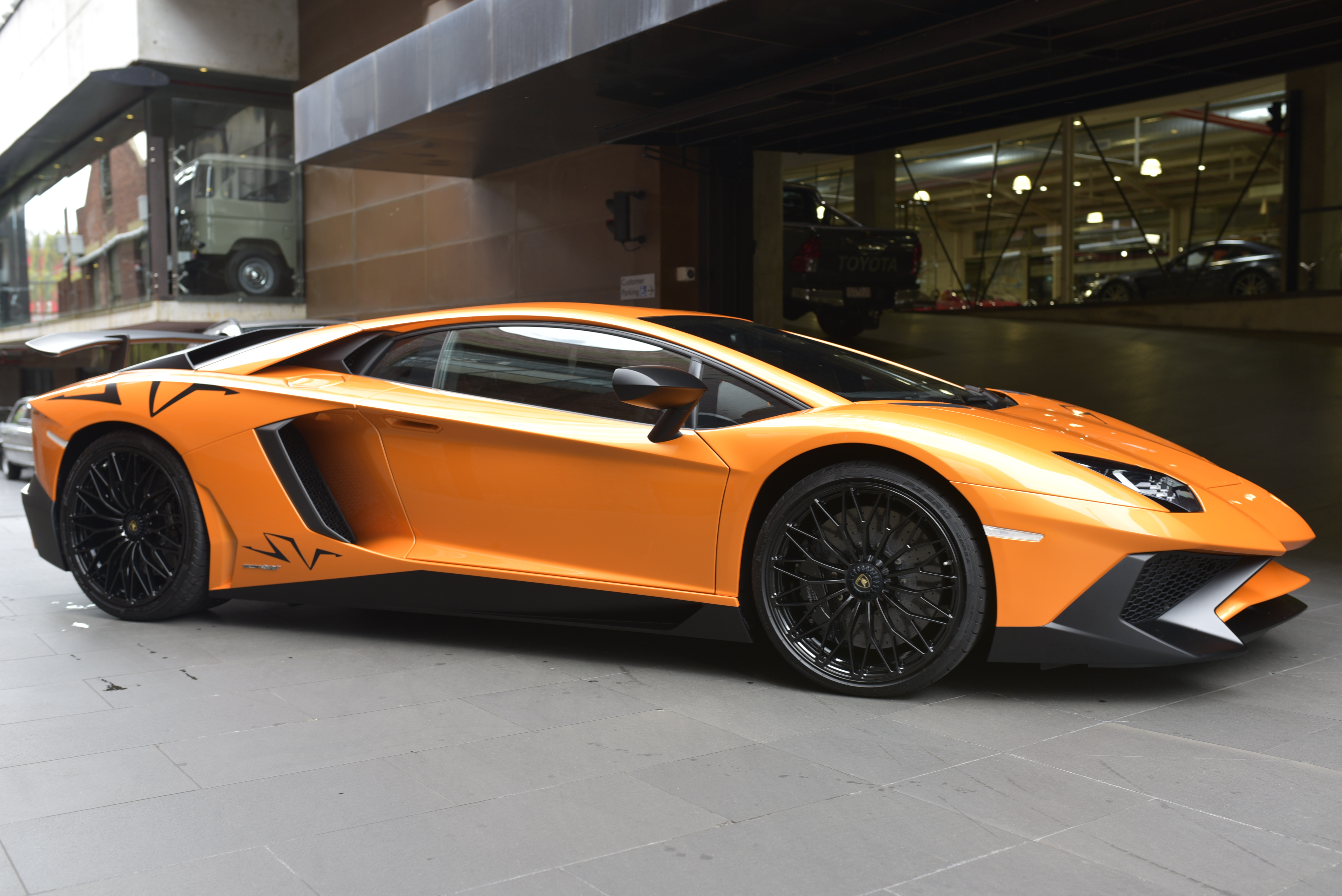 2017 Aventador 834 LP7504 Superveloce Coupe 2dr ISR 7sp AWD 6.5i [MY17]