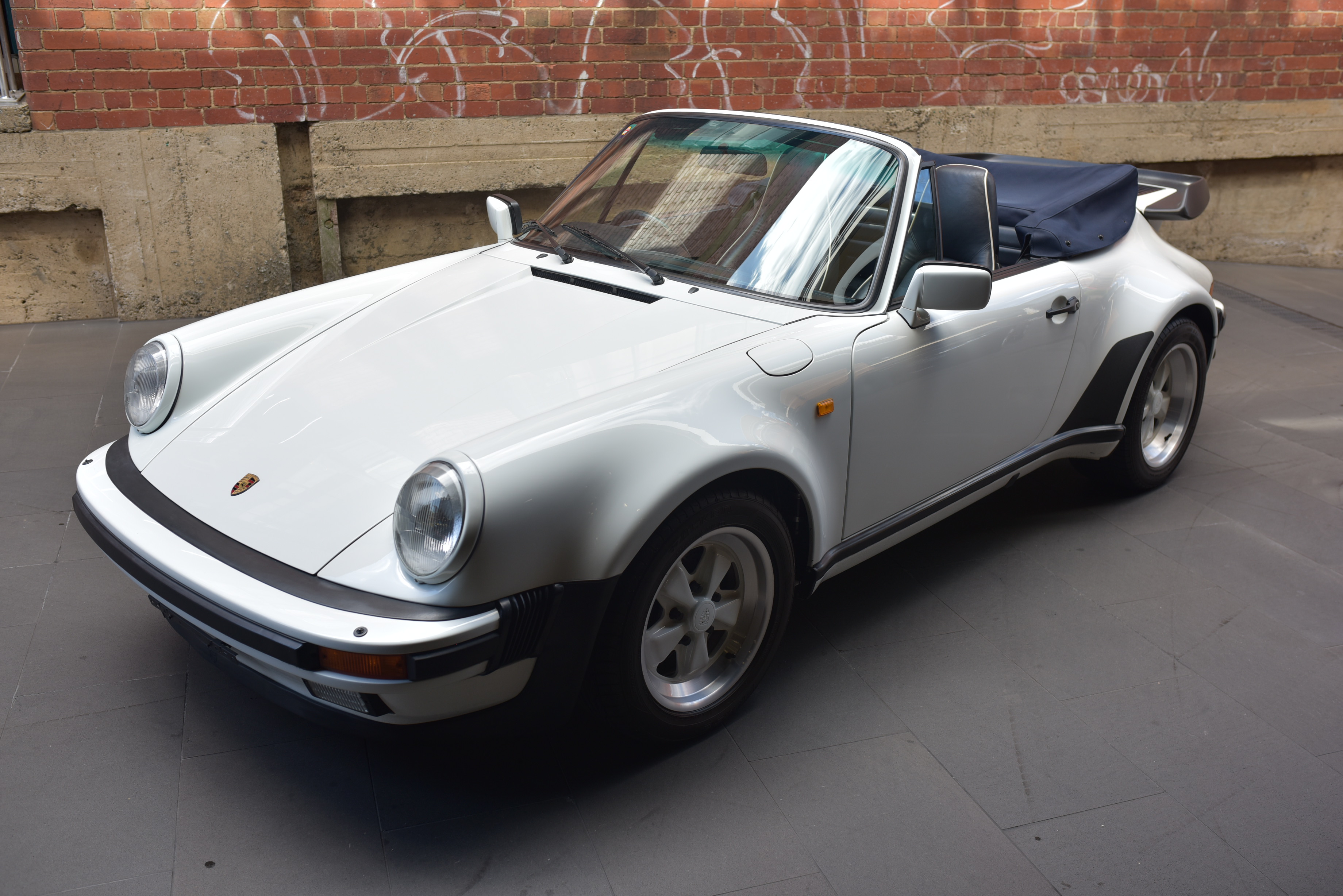 Porsche 911 930 turbo