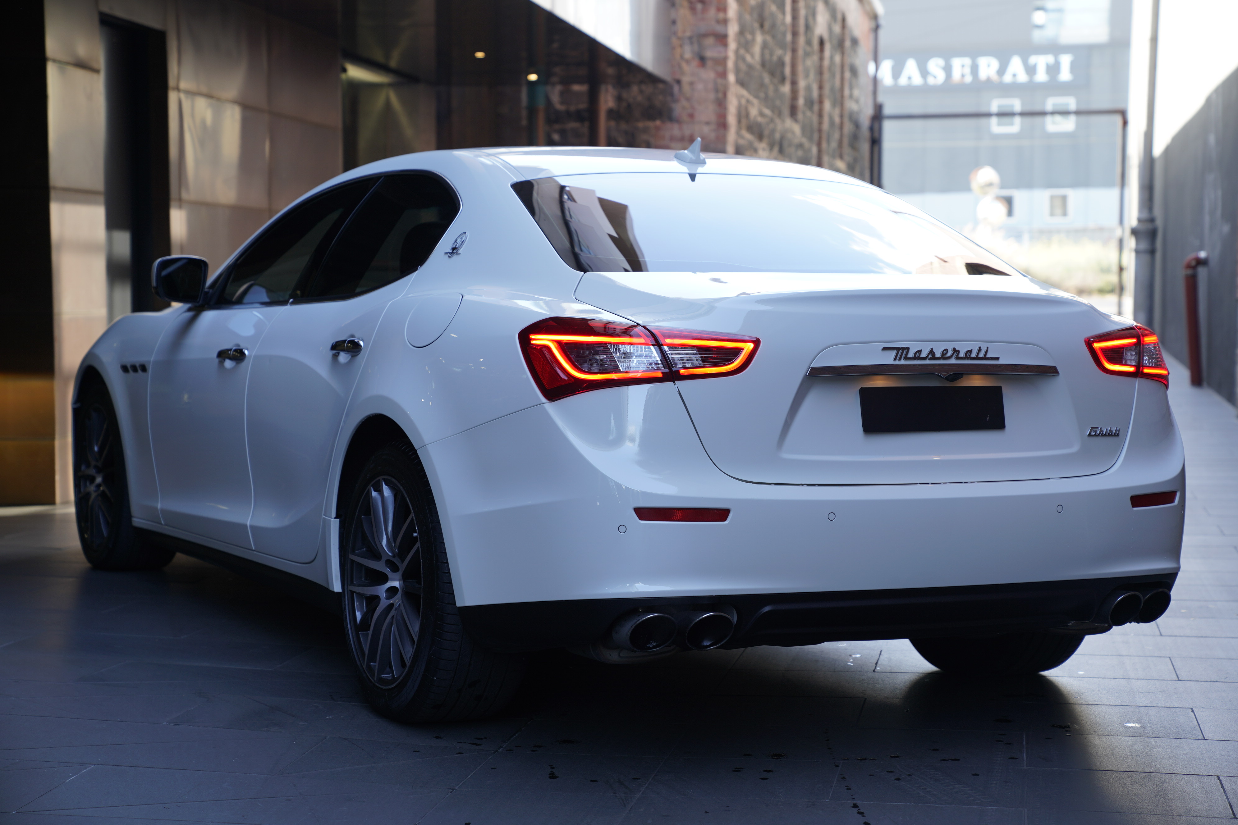 Maserati Ghibli фара