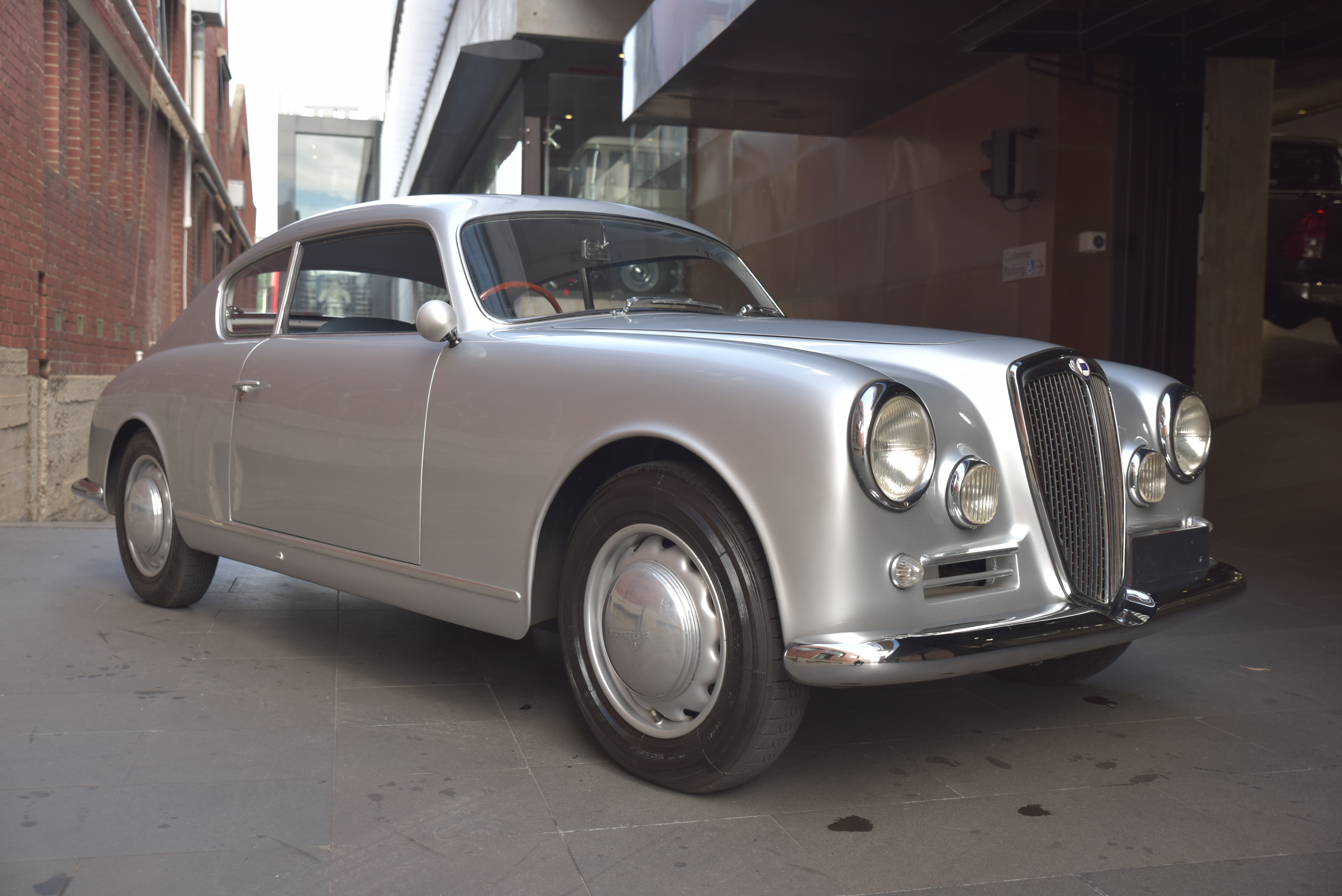 1953 Lancia Aurelia B20 - Series III | For Sale | DuttonGarage.com