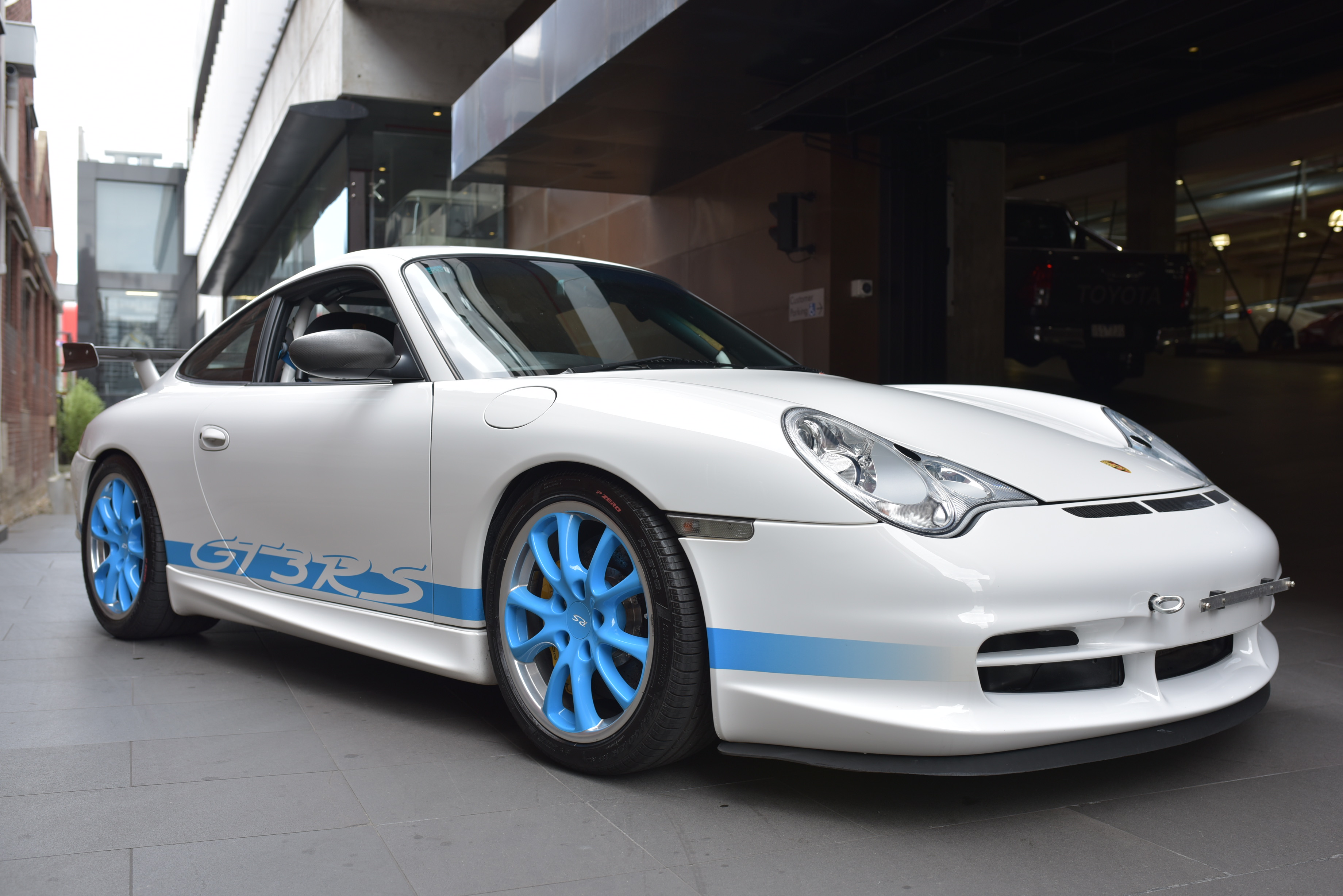 2004 Porsche 911 996 GT3 RS Coupe 2dr Man 6sp 3.6i [MY04]