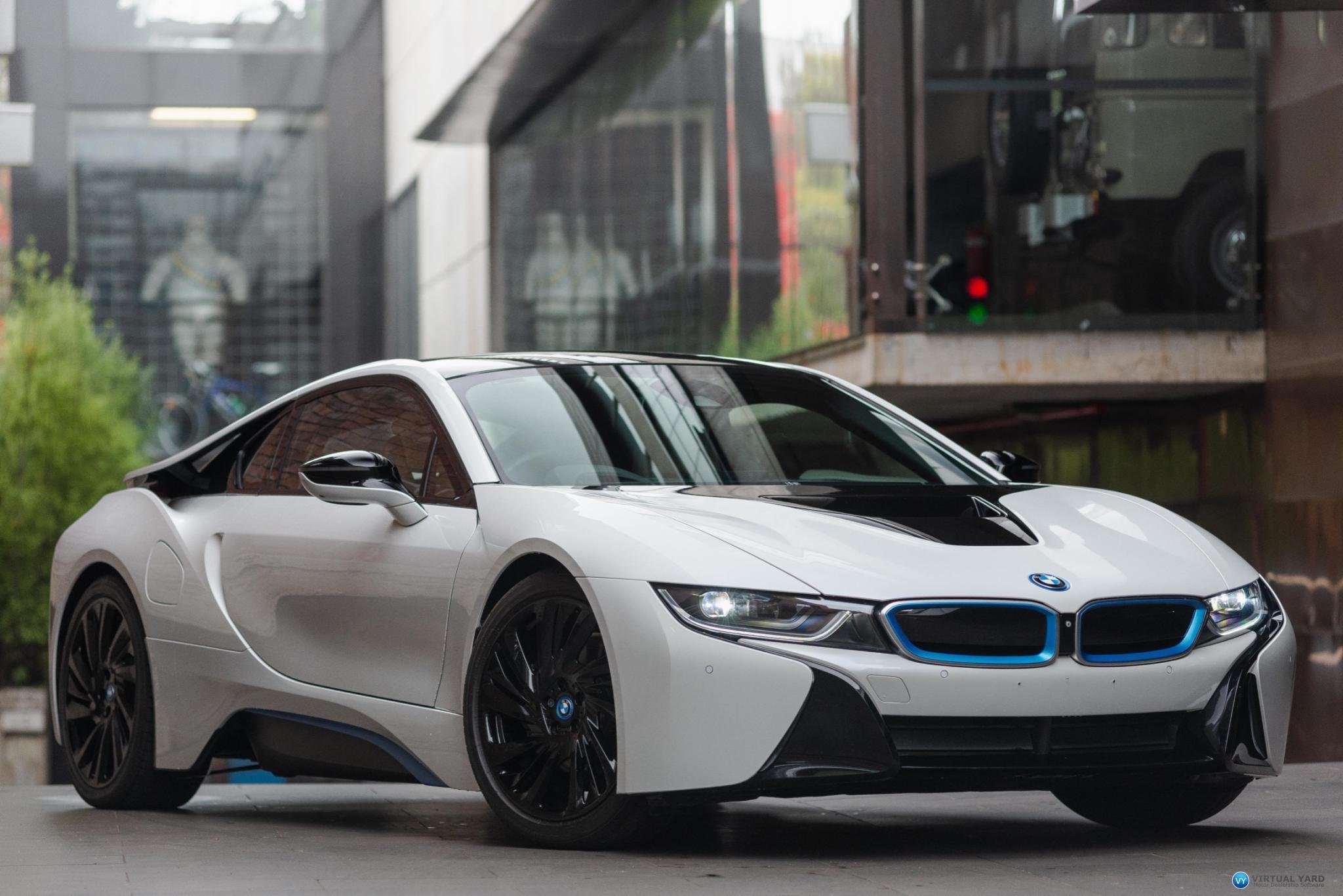 Bmw i8 i12