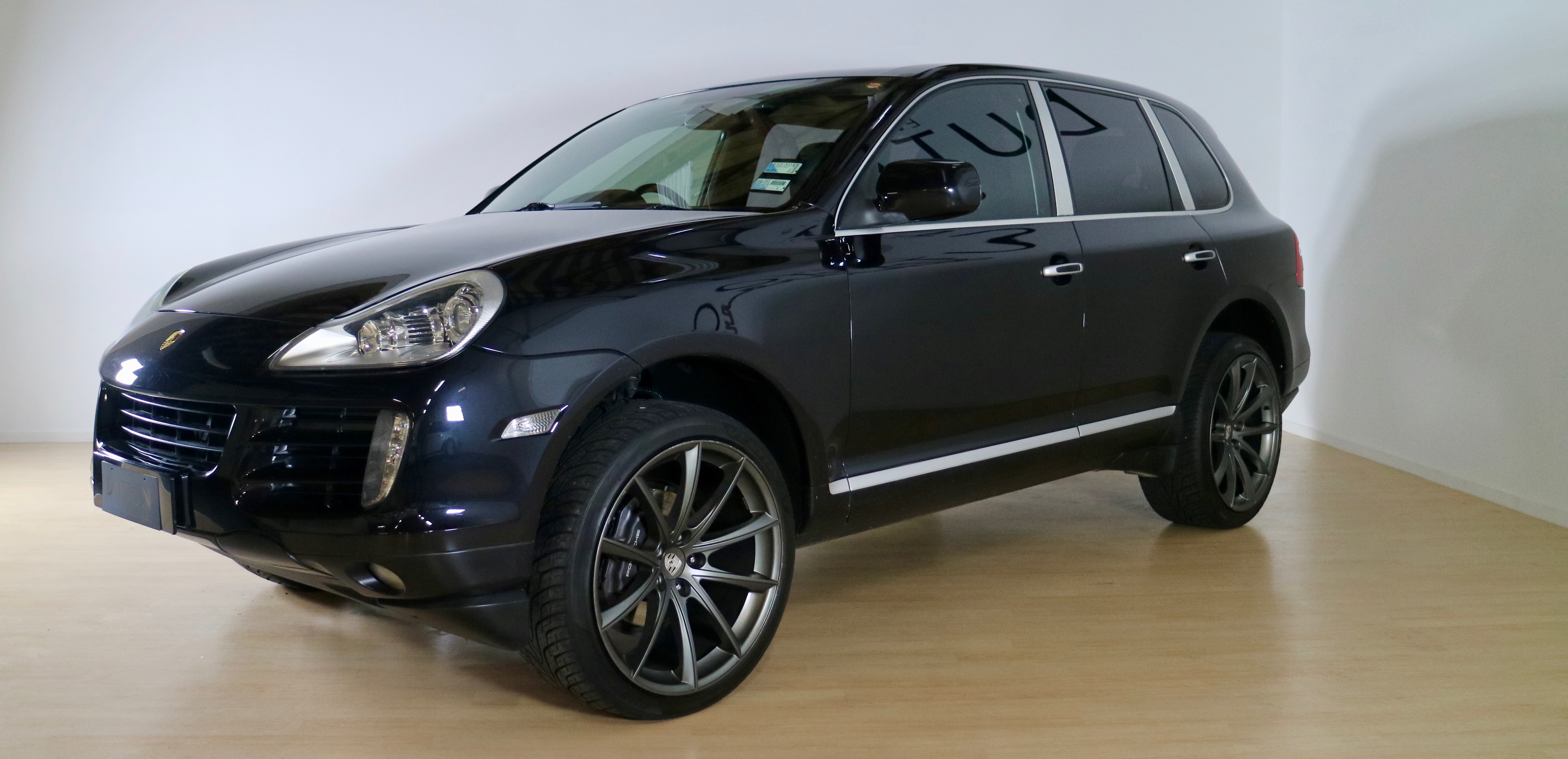 2009 Porsche Cayenne V6 Diesel SUV (Car located in NZ)