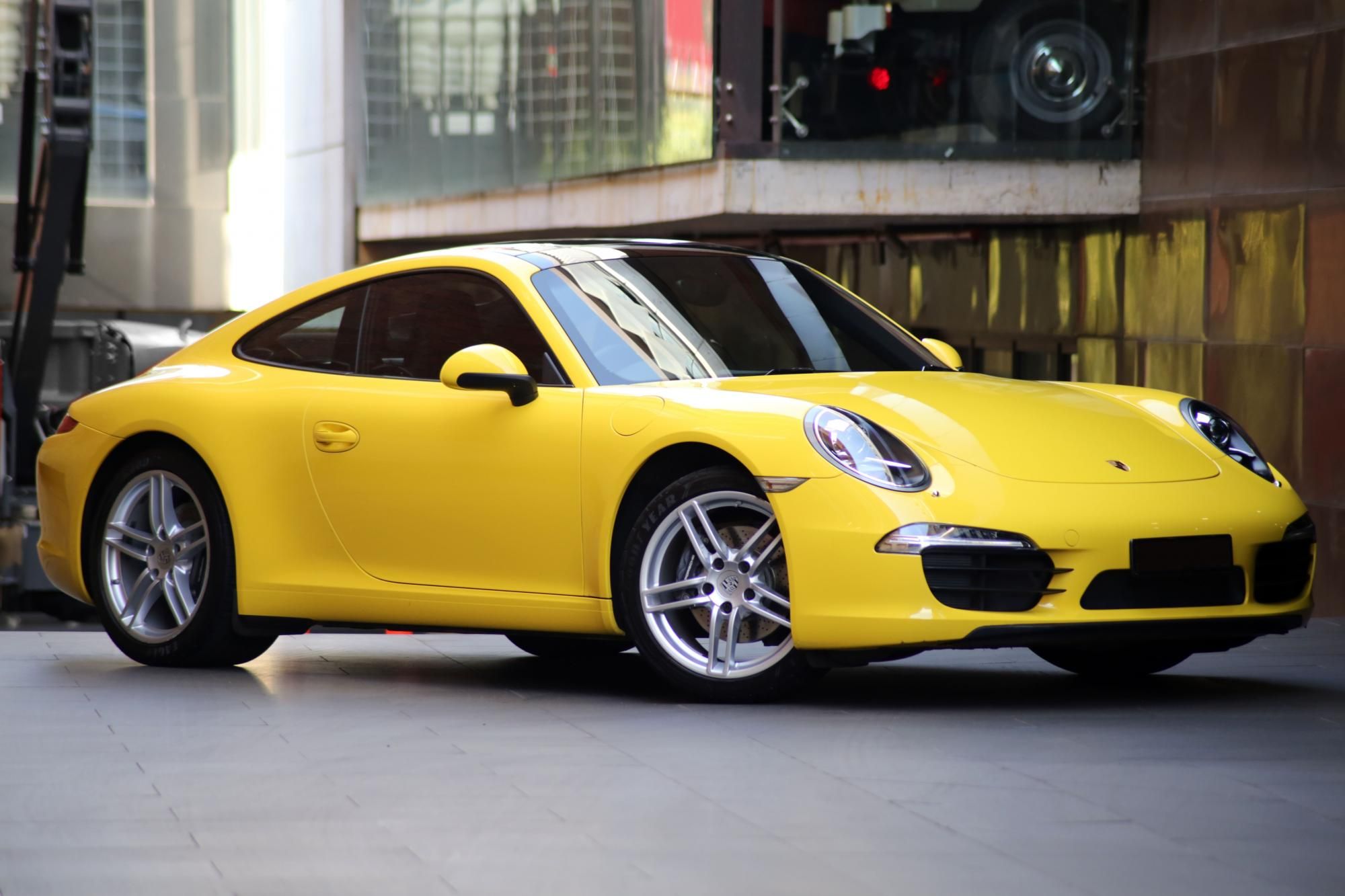 Porsche 911 Carrera Yellow