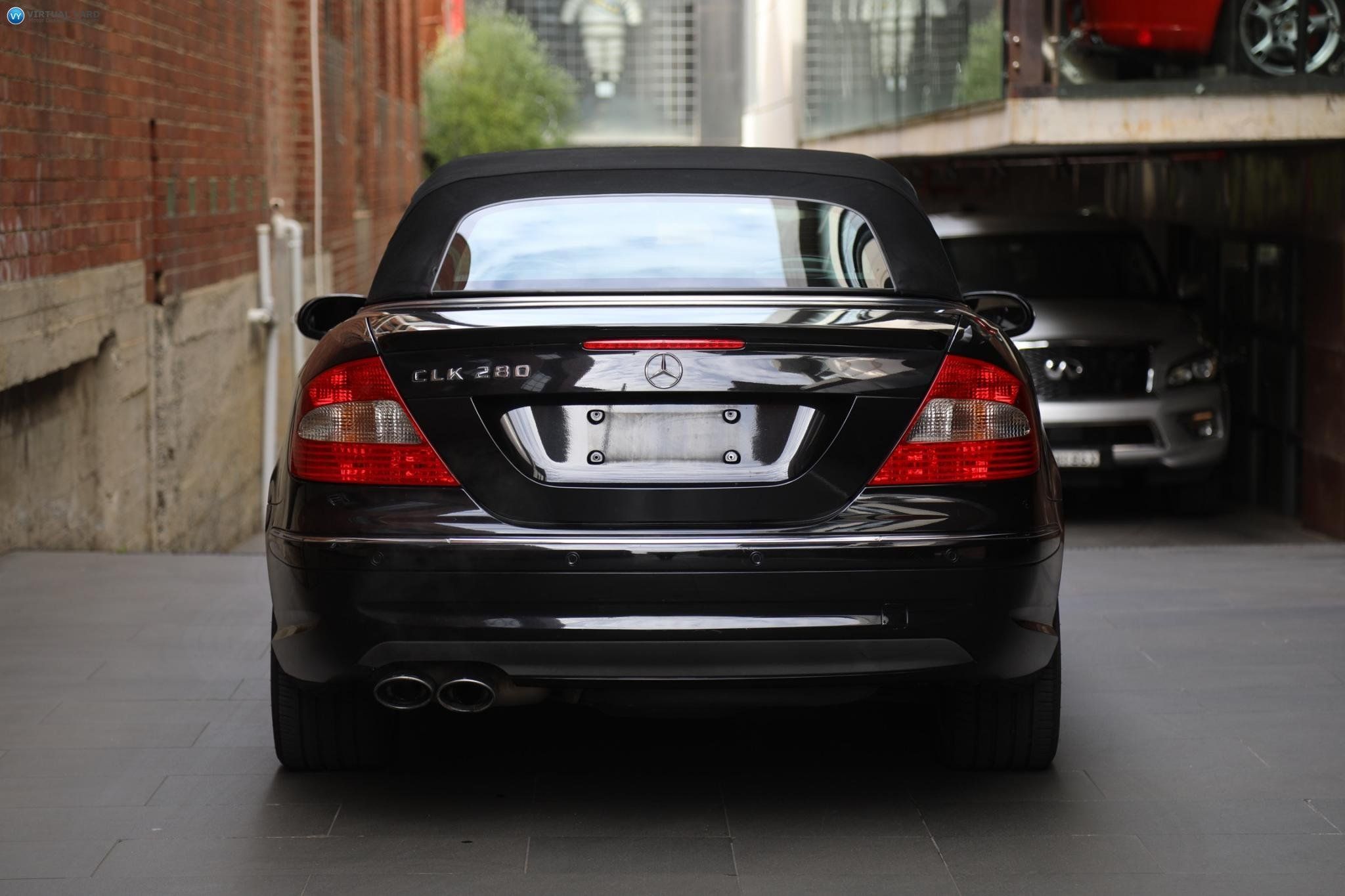 Mercedes-Benz Clk W209 Coupé à louer à Vaucresson - BookAclassic