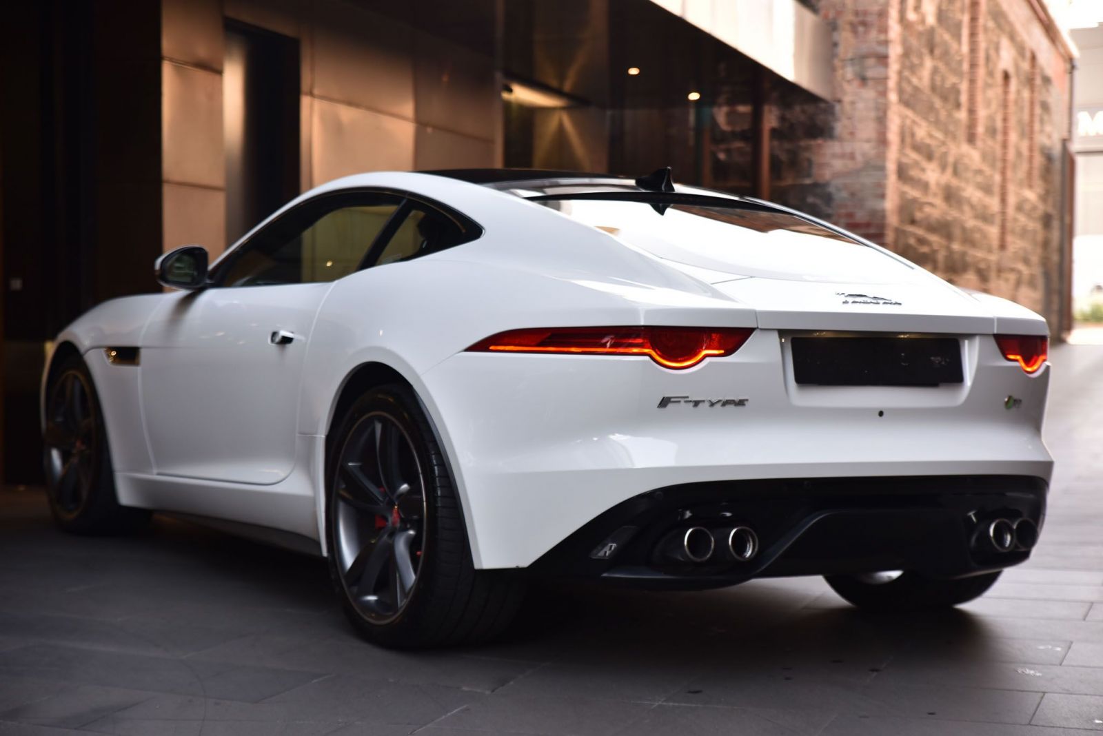 F Type x152