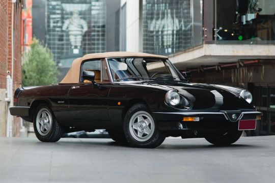 1987 Alfa Romeo Spider 2.0 Injection Convertible 