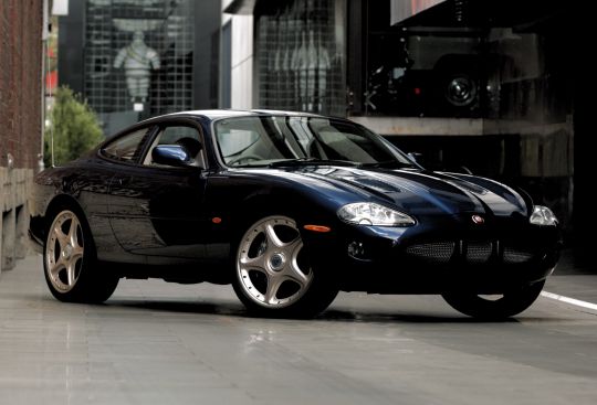 2000 Jaguar XKR X100 with R features Coupe 2dr Auto 5sp 4.0SC [MY01] 